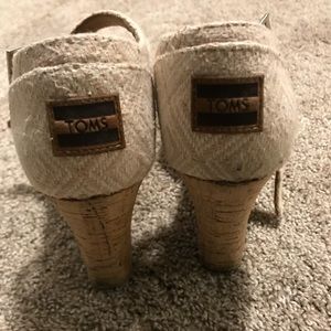 Toms Wedges